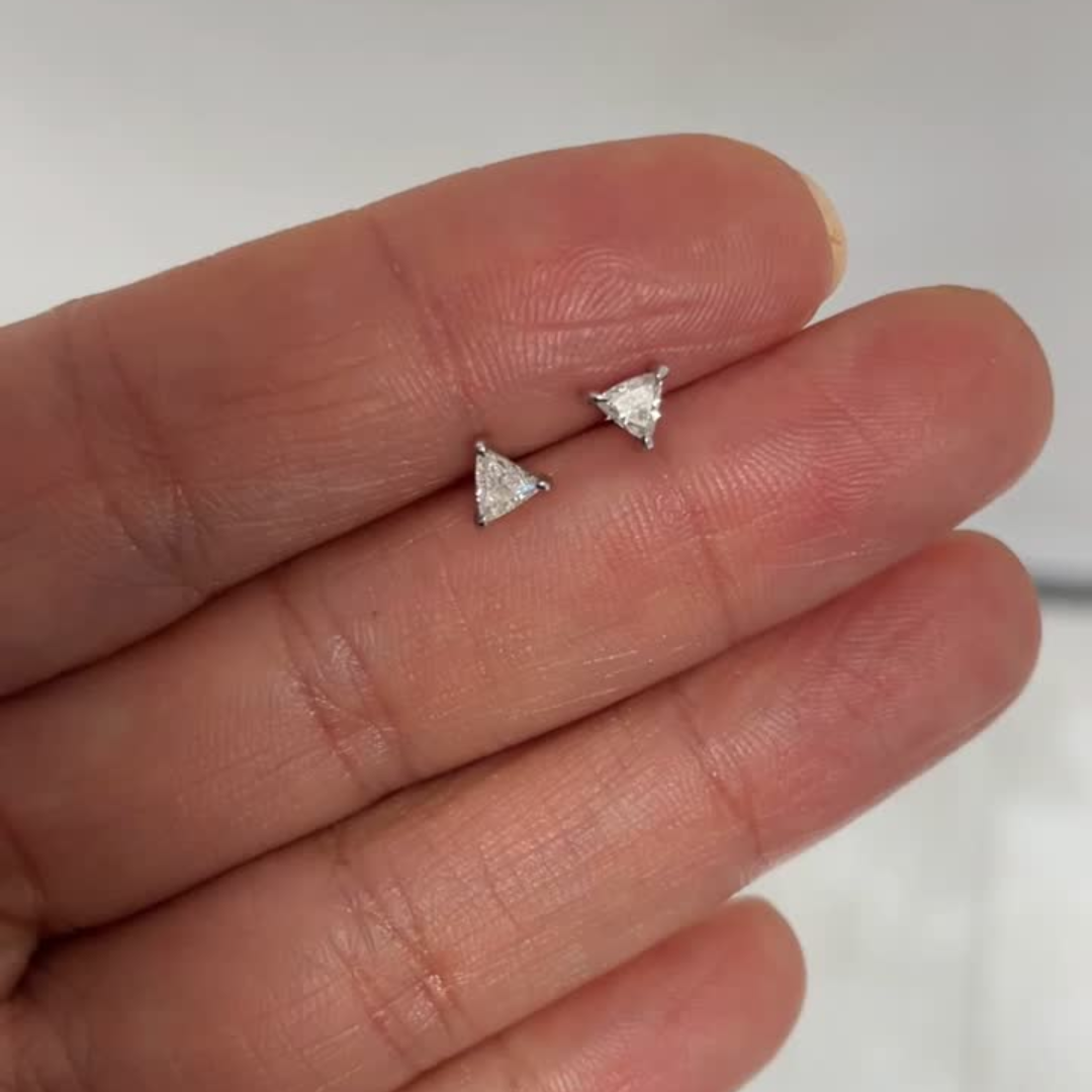 FARAH TRIANGLE DIAMOND STUDS