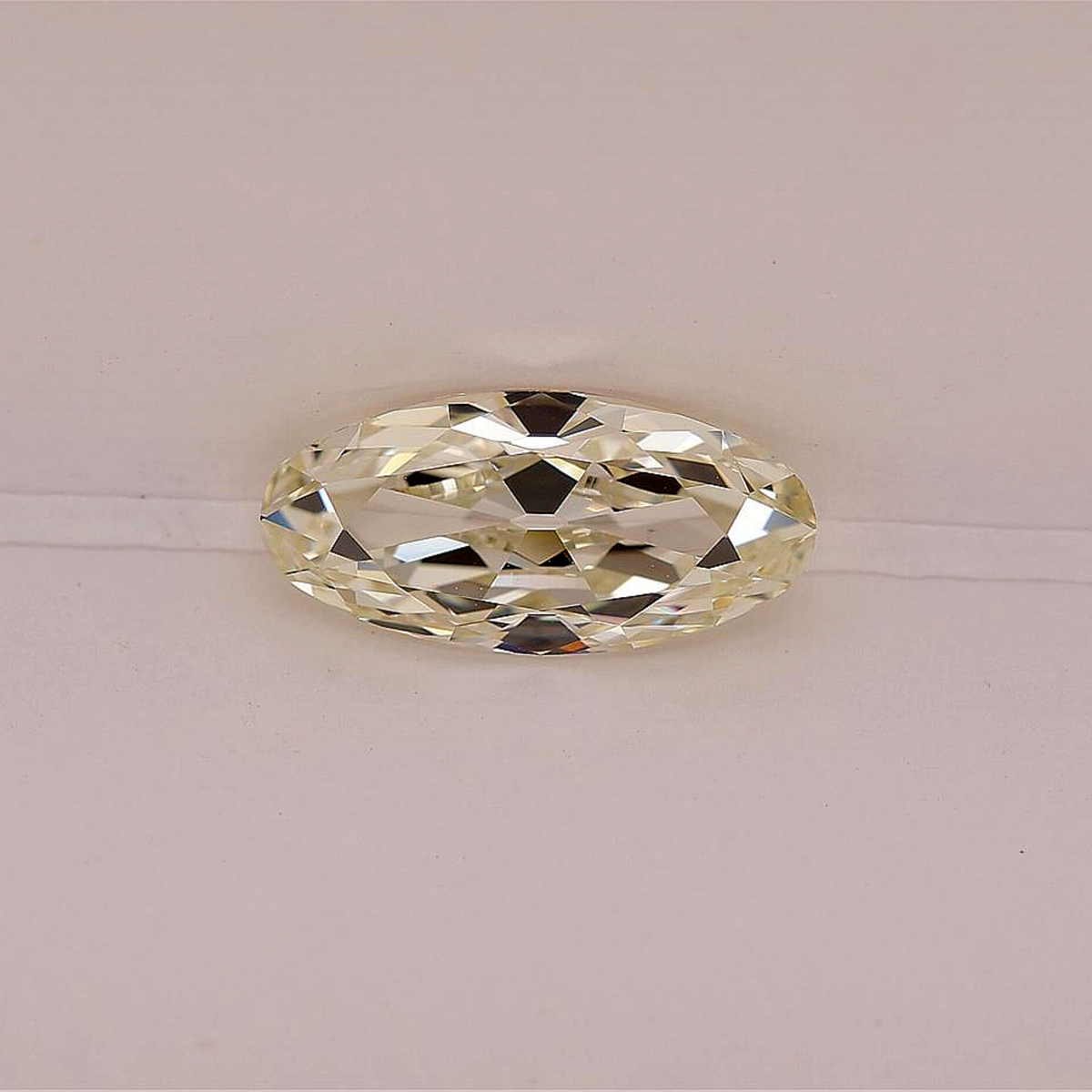 2.52 CRT N VS2 OVAL BRILLIANT CUT DIAMOND