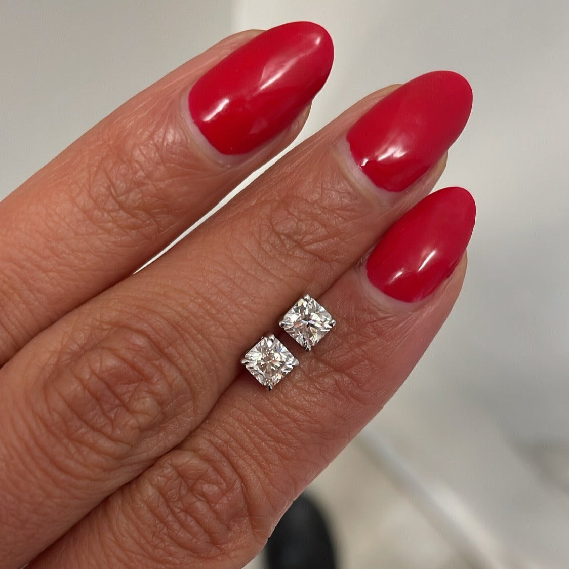 MONA 1.05CRT DIAMOND STUDS