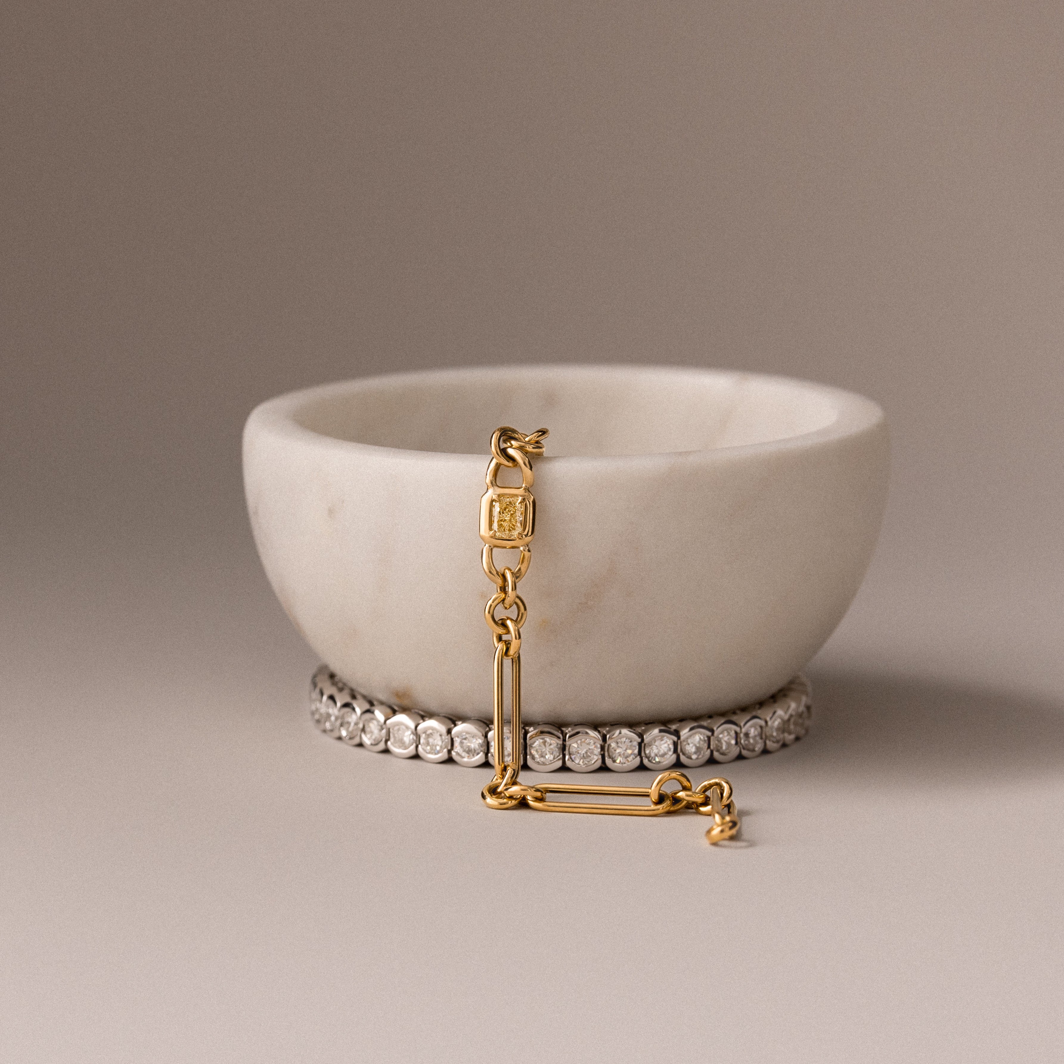 COCO 8.00 CRTS TENNIS BRACELET (certified)