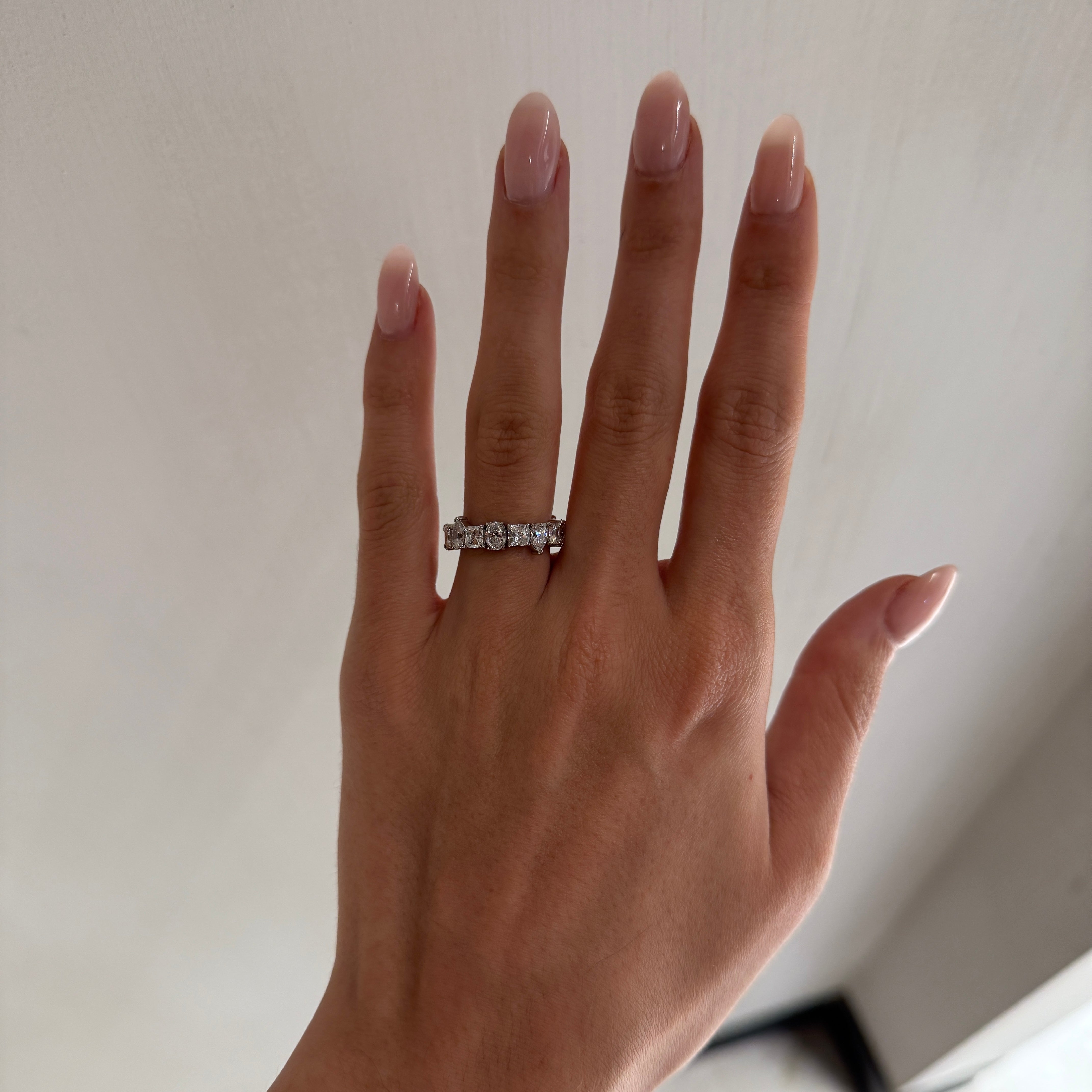 ALAYA 5.0CRT MULTI SHAPE DIAMOND BAND - In Stock | Size 5.75