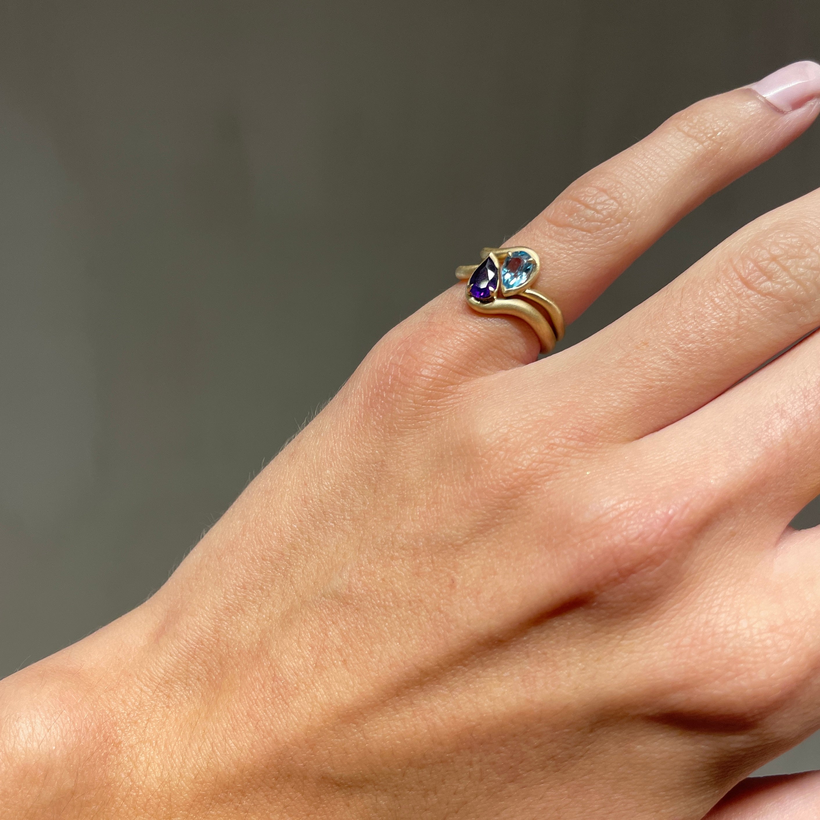 BB THELMA Swiss Blue Topaz + Amethyst - Duo Stack