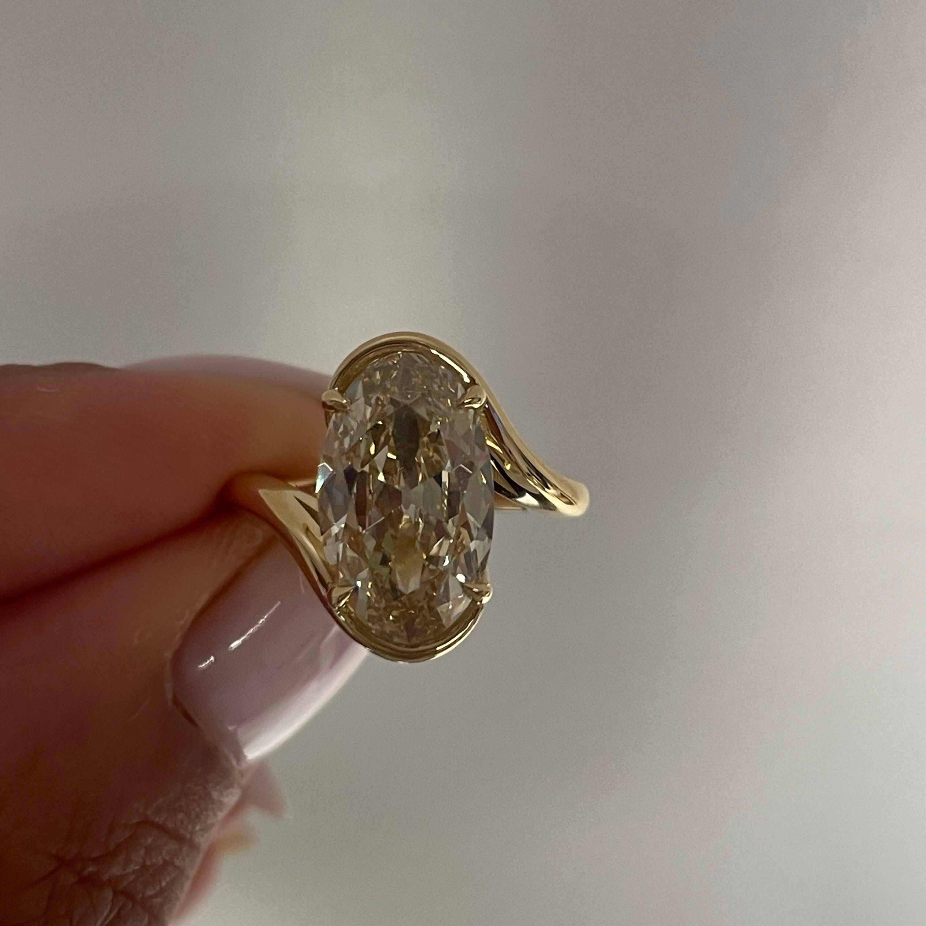 BESPOKE FANCY LIGHT-YELLOW BROWN OVAL TALIA RING