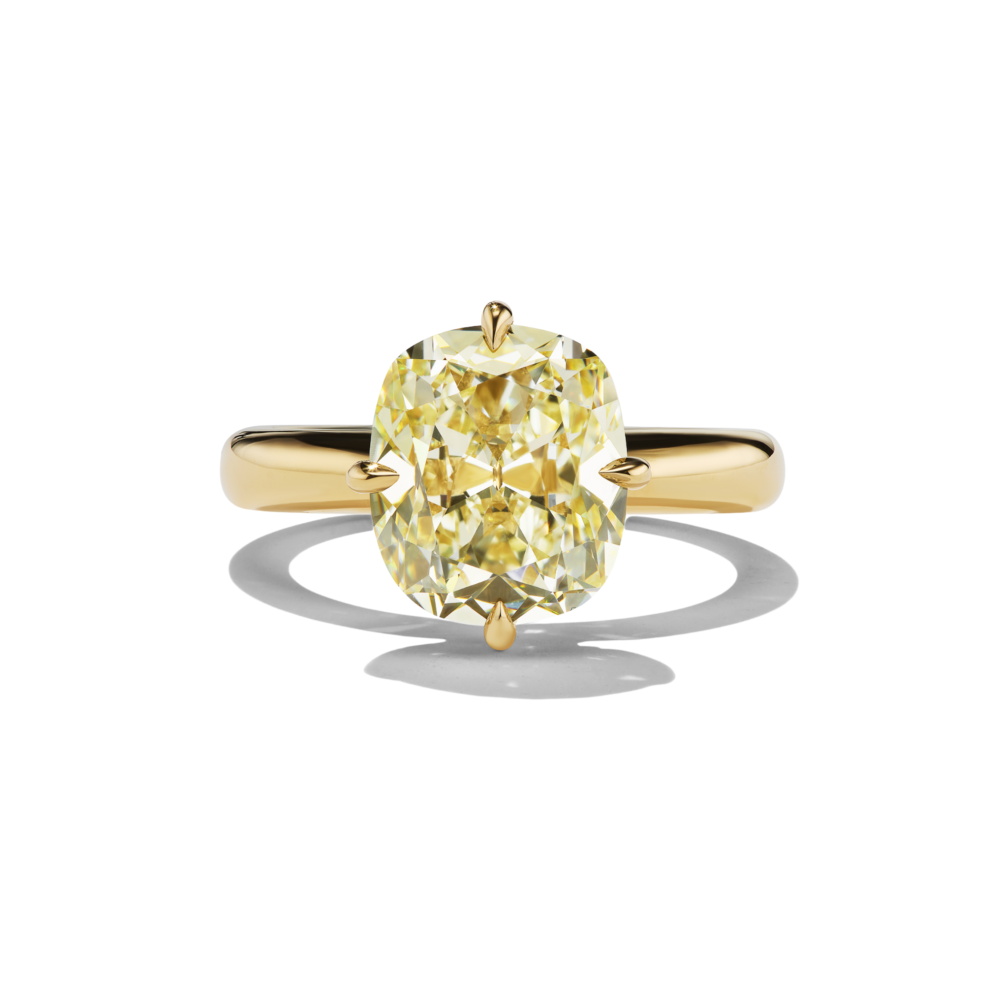 Bespoke Aura, 18kt Yellow Gold ring with a cushion cutyellow diamond