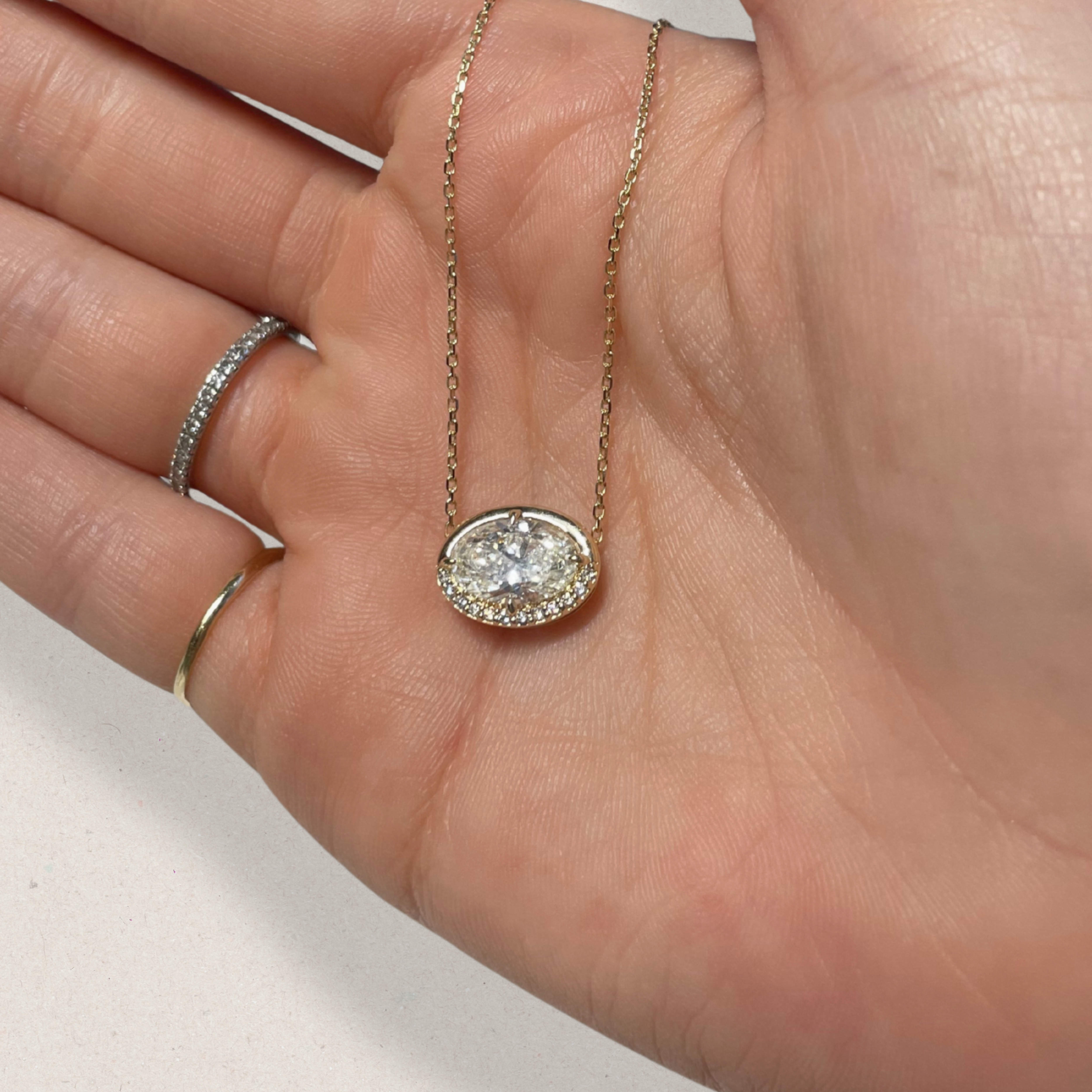 BESPOKE BEZEL + PAVÉ OVAL DIAMOND NECKLACE