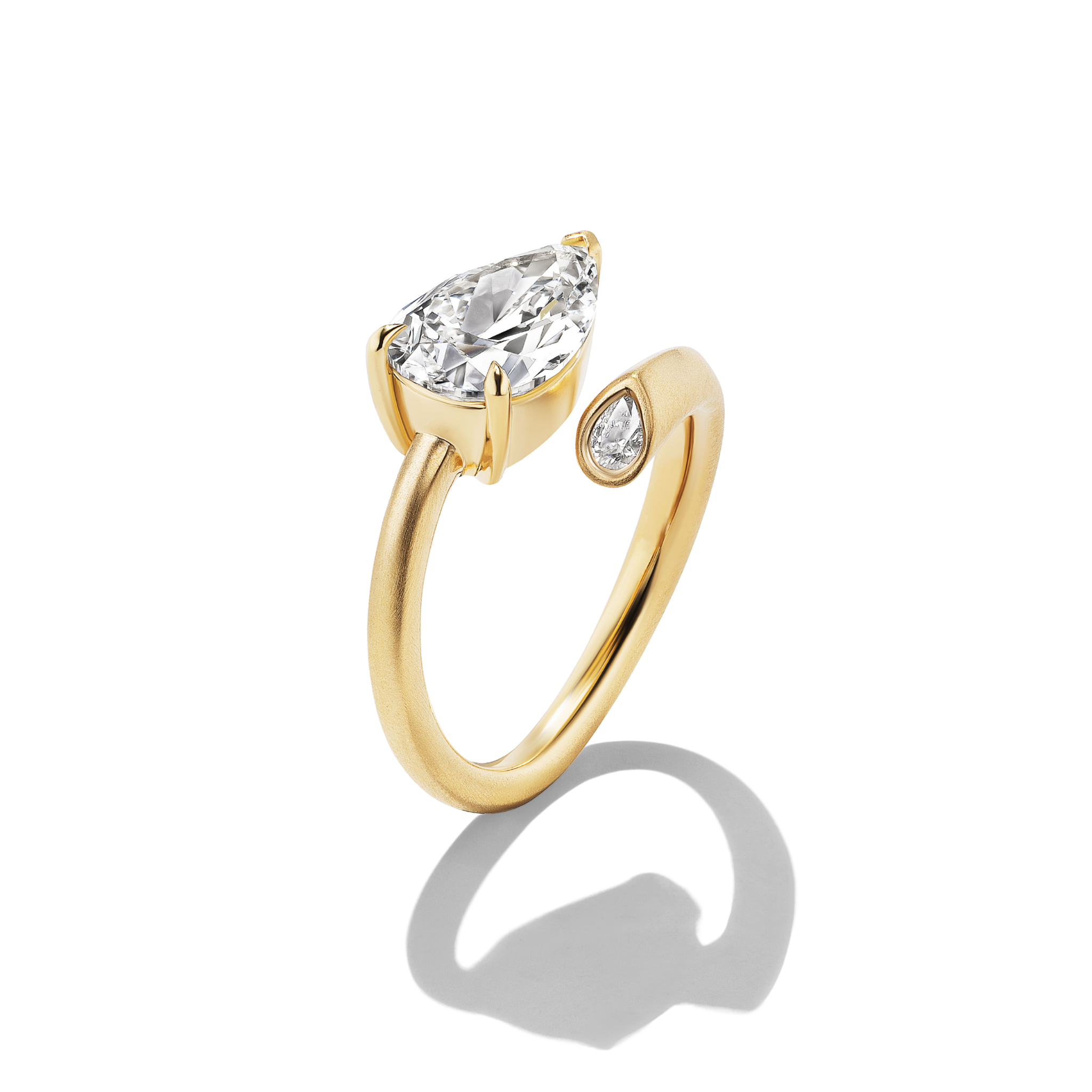 BESPOKE PEAR PRISCILLA RING