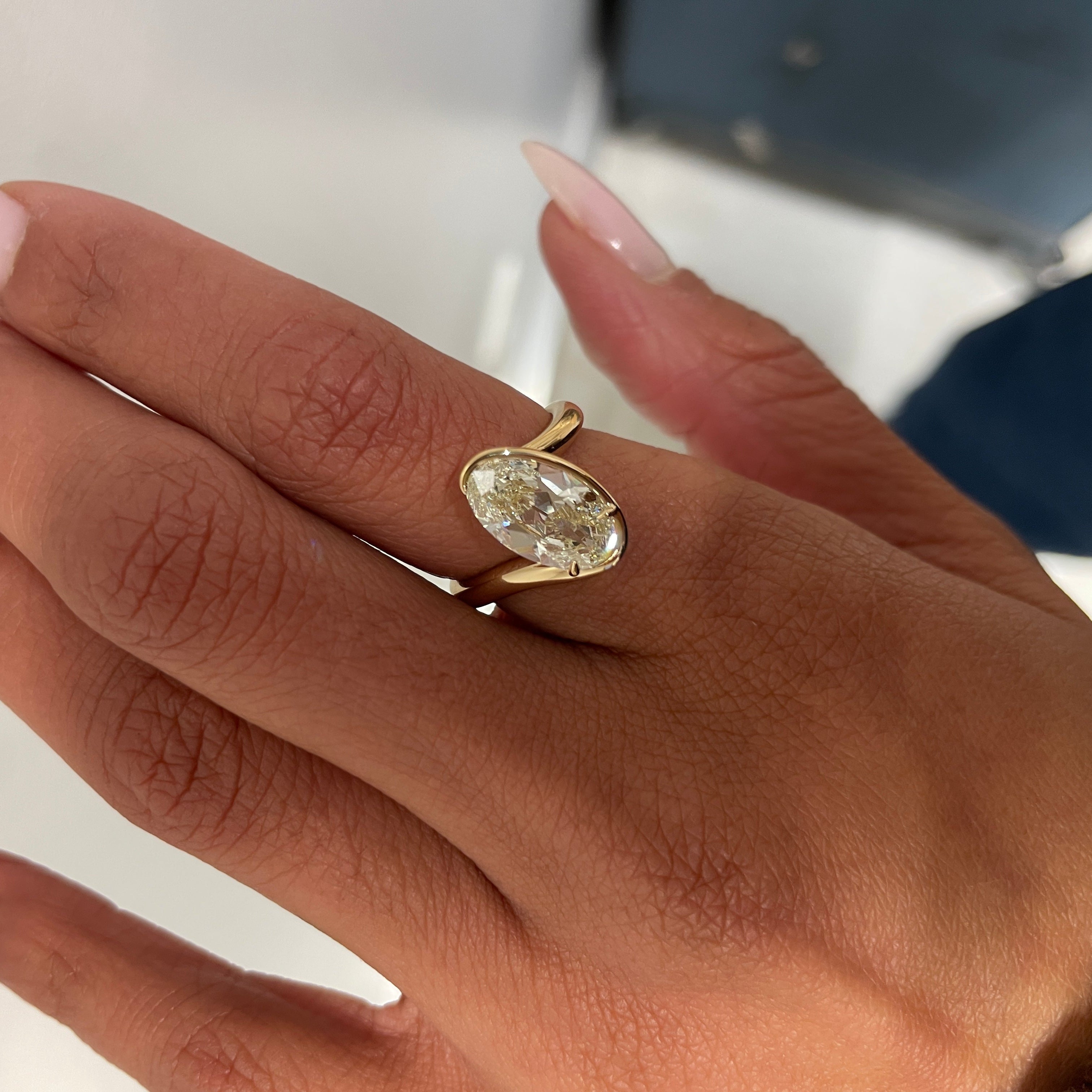 Bespoke Talia Yellow Oval Diamond - closer look