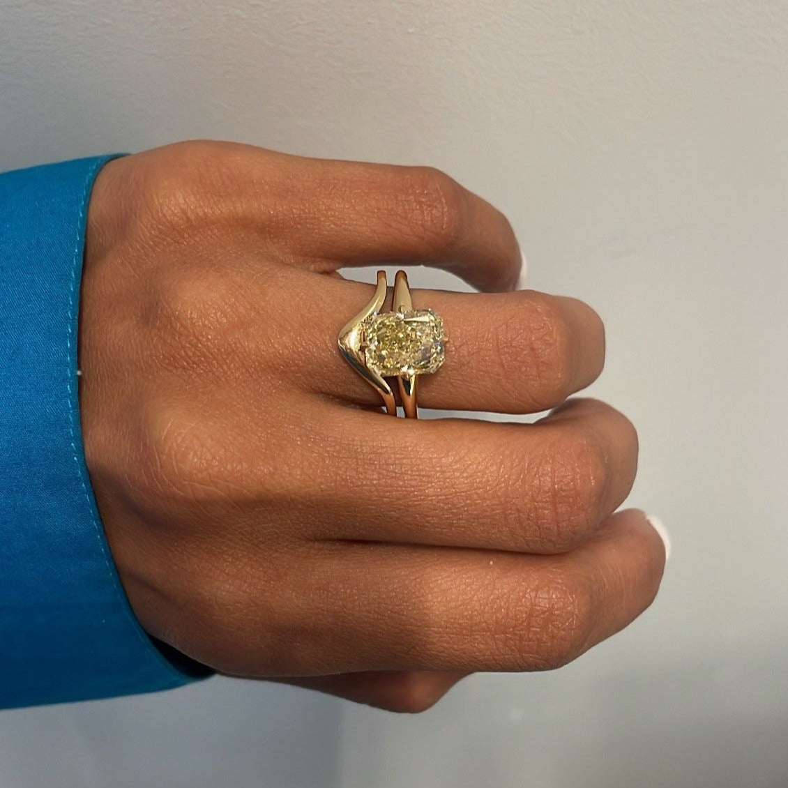 *NEW* Mae III Ring