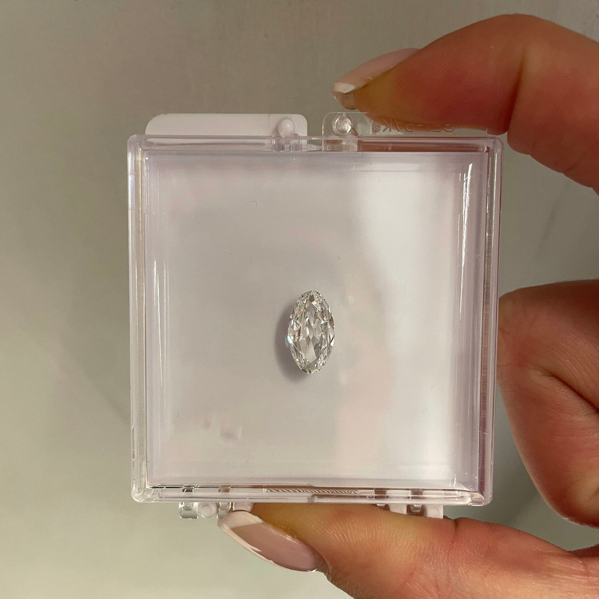 2.01 CRT G VS1 OVAL BRILLIANT CUT DIAMOND