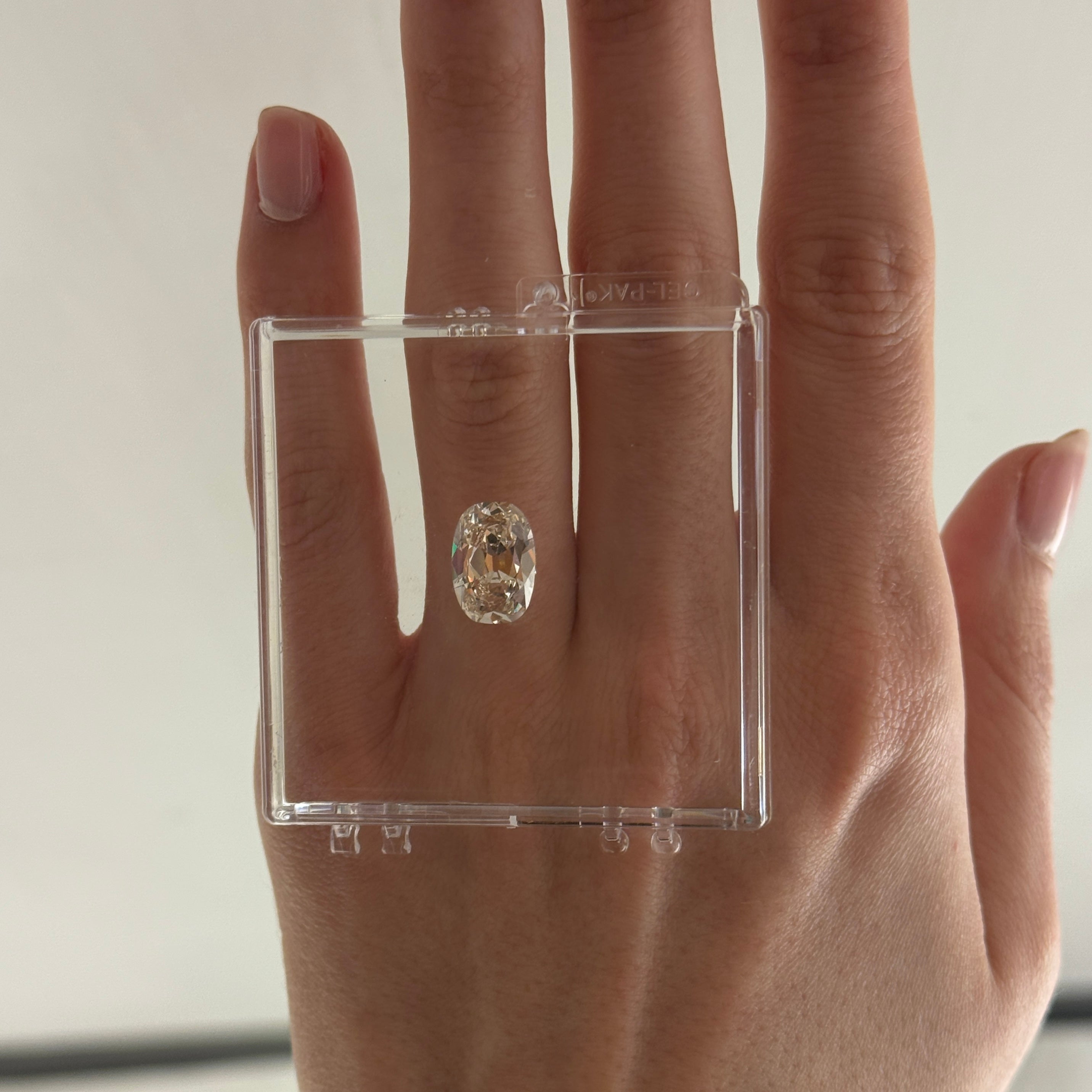 4.61 crt loose diamond on hand
