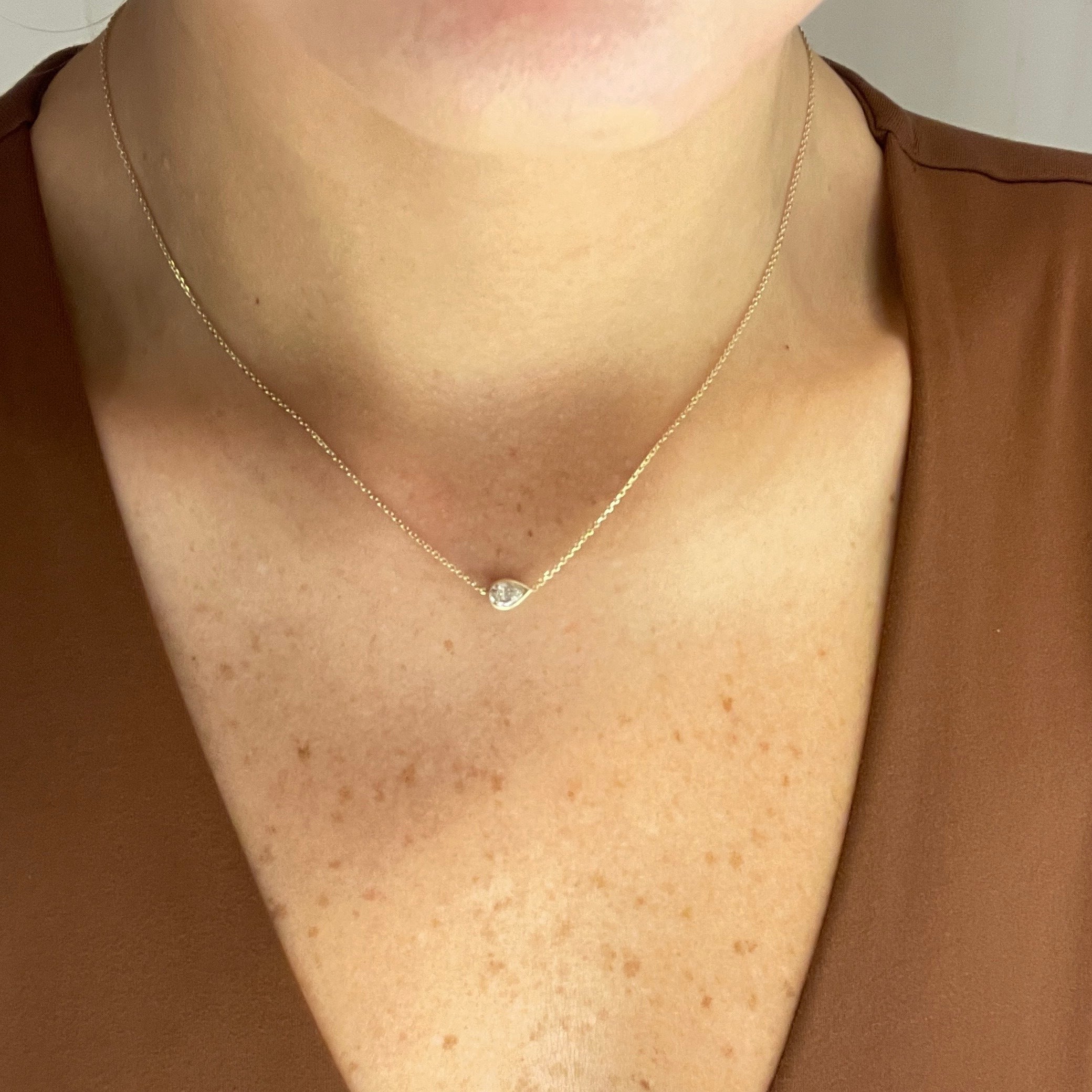 MAX MINI WHITE DIAMOND NECKLACE