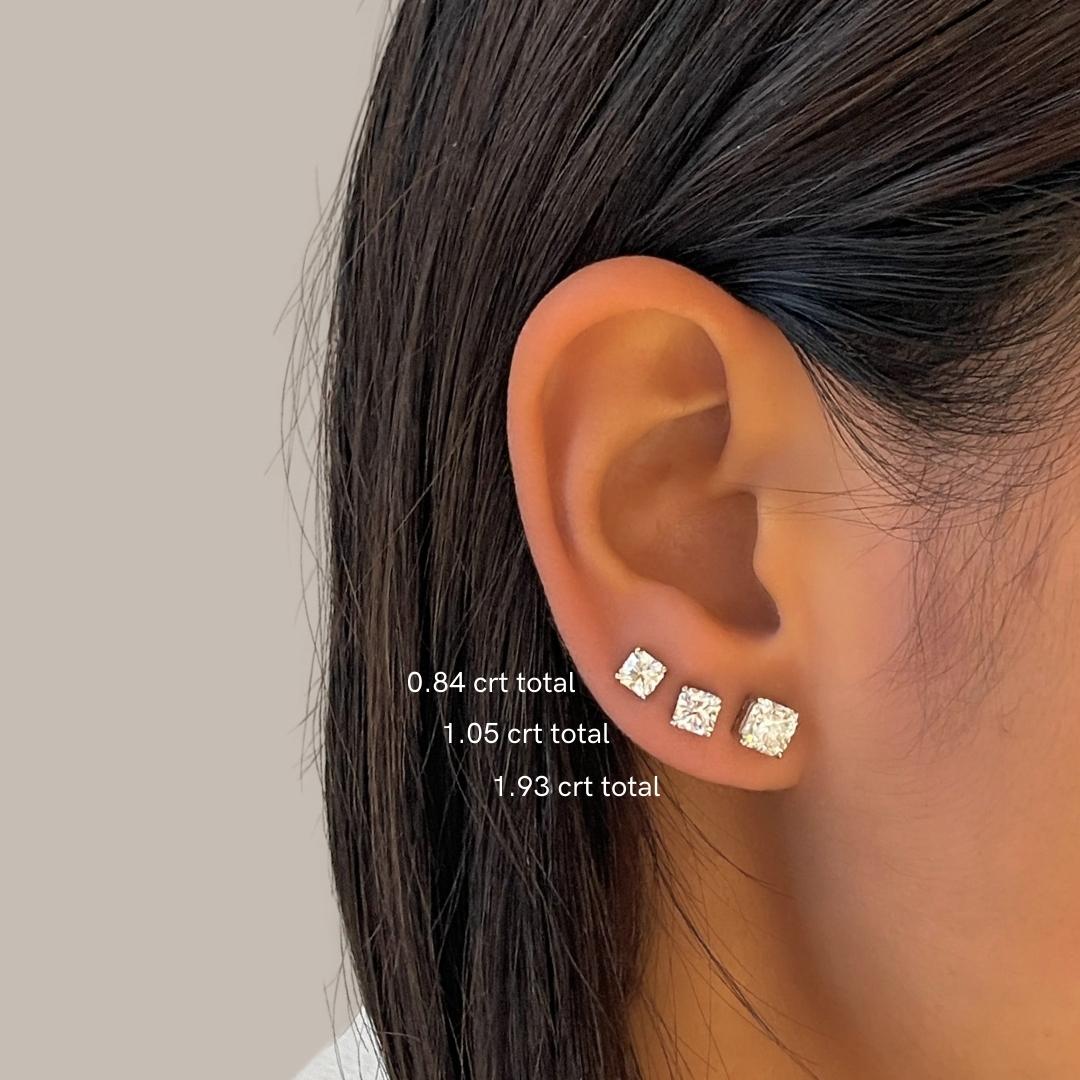 "NEW" Mona Diamond Studs 0.84CRT TTL