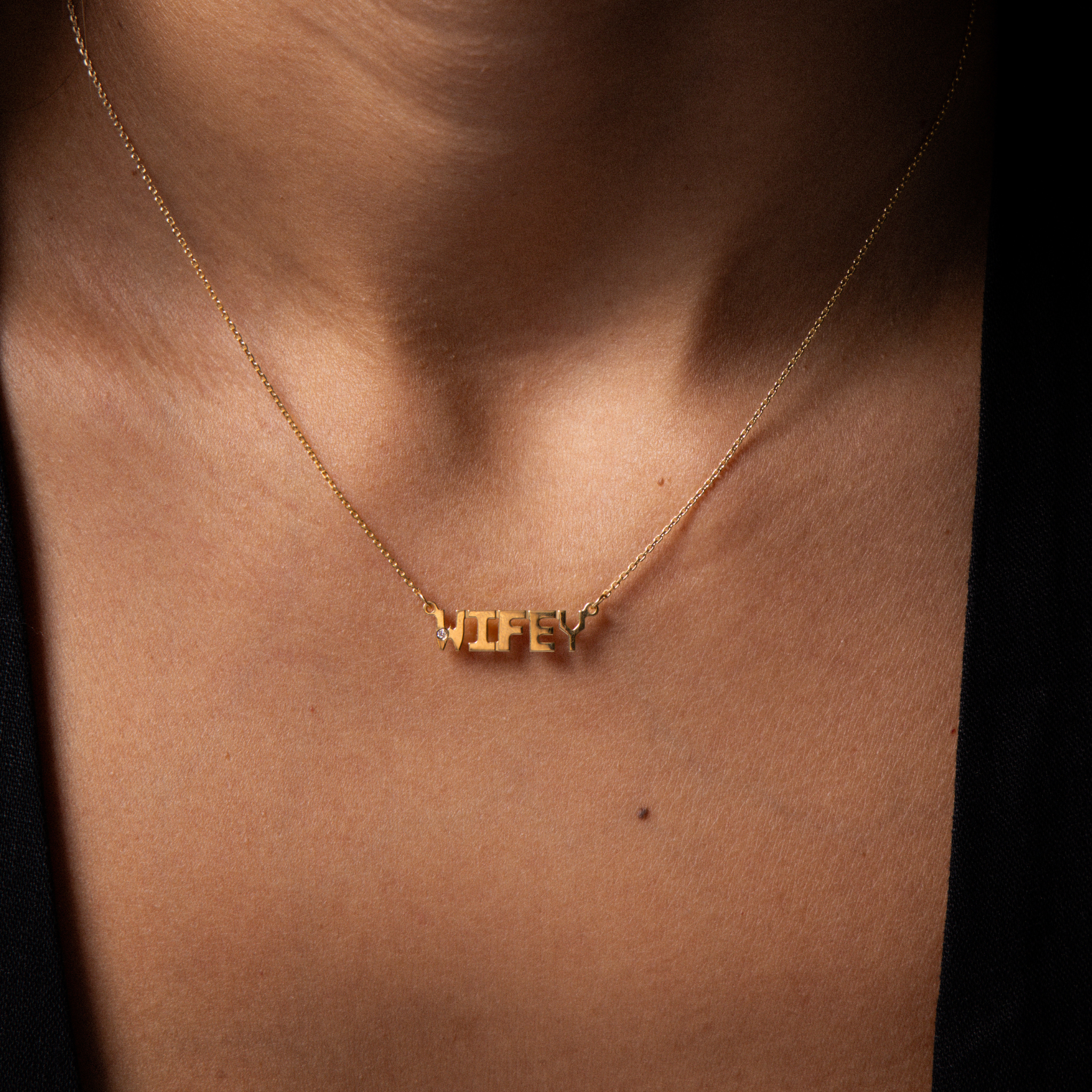 WIFEY BLOCK NAME PLATE NECKLACE