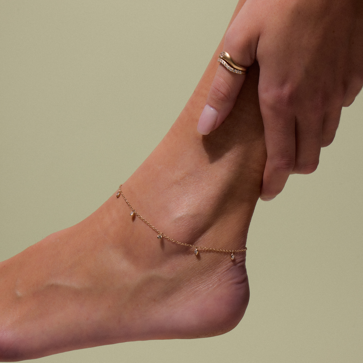 AARYAH | BRONX WHITE DIAMOND ANKLET
