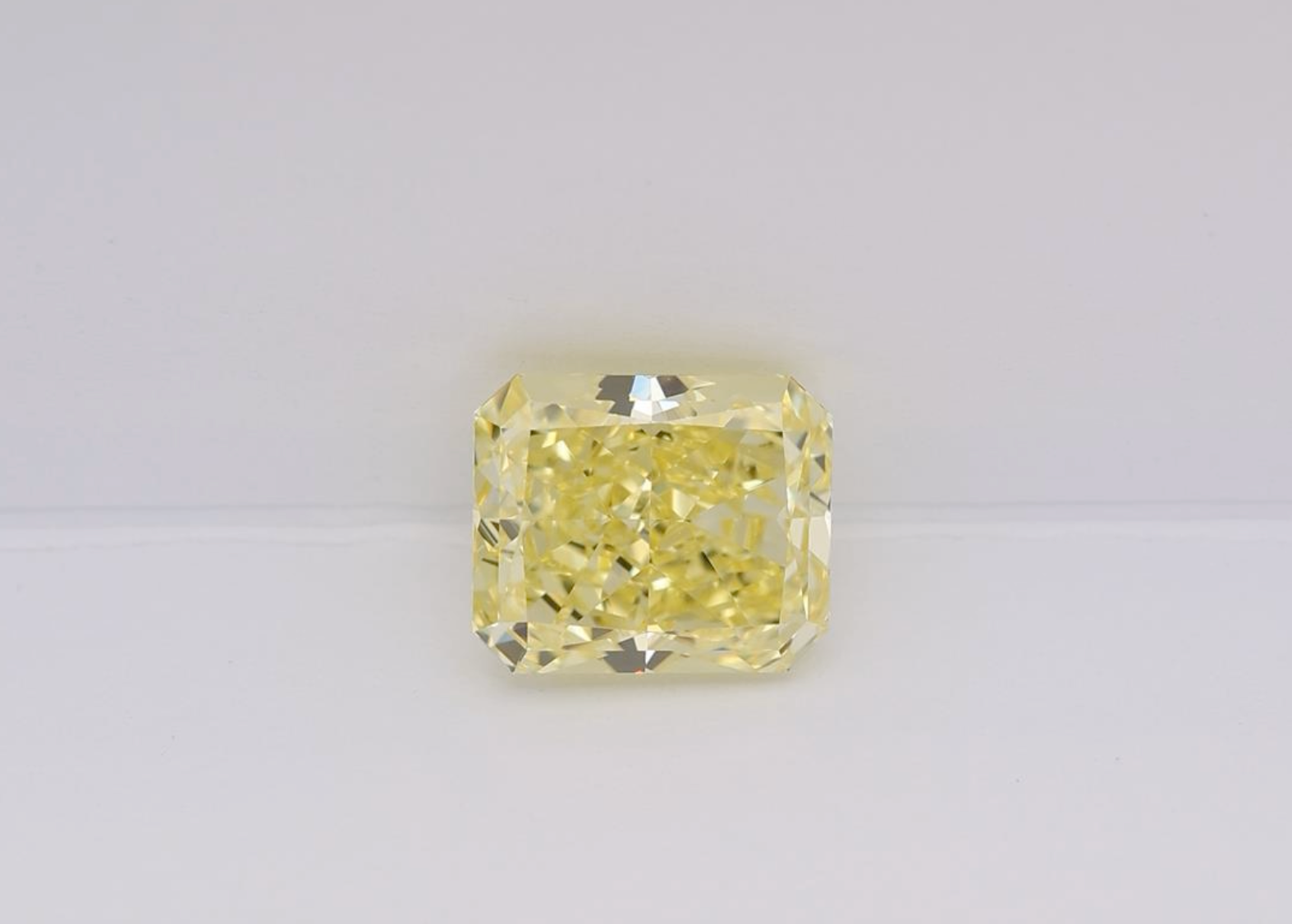 2.49 CRT FIY VVS2 RADIANT CUT DIAMOND
