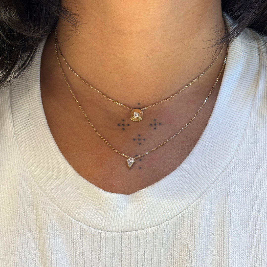 KELIS 14KT YG BEZEL KITE NECKLACE