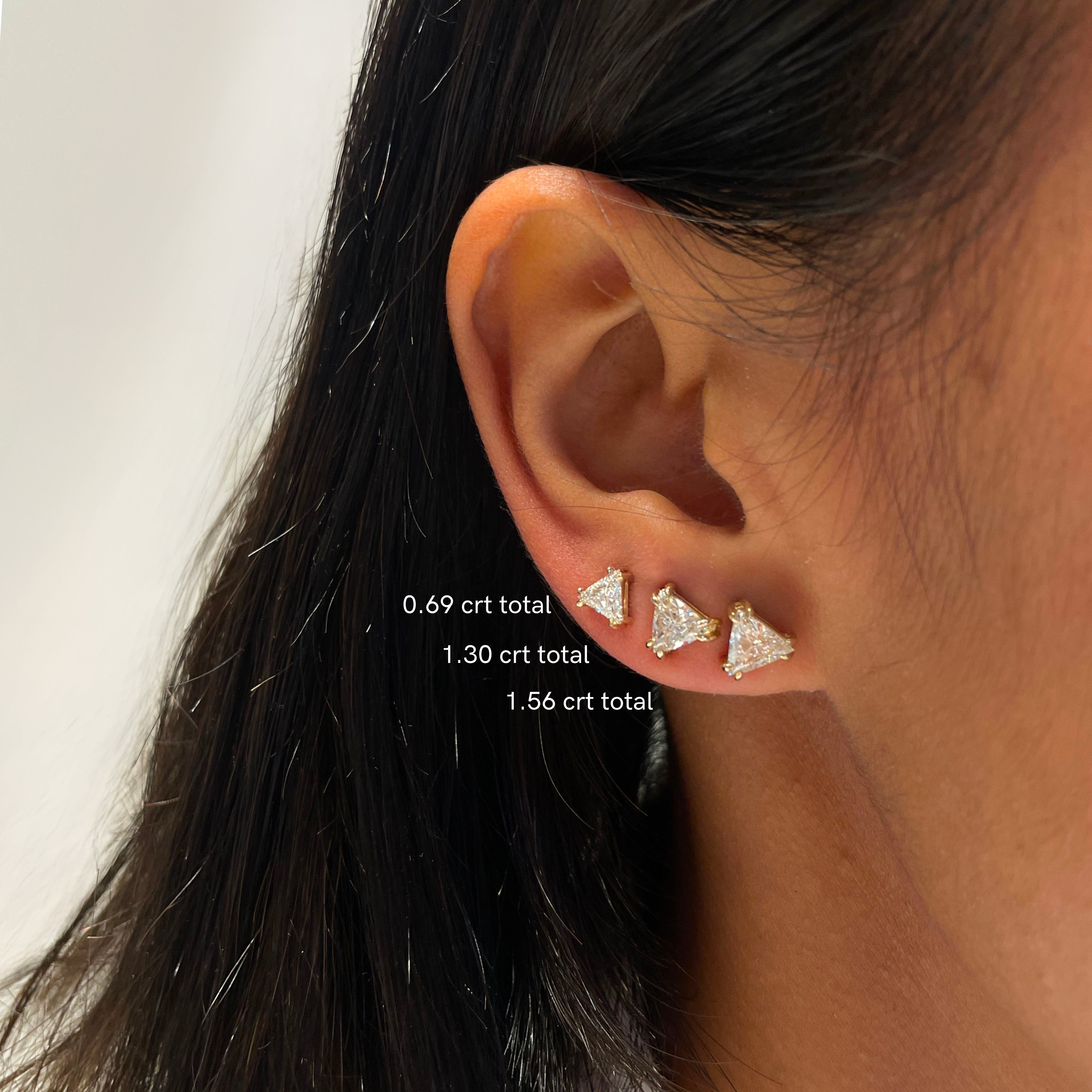 MOORA 0.69 CRT TRIANGLE STUDS