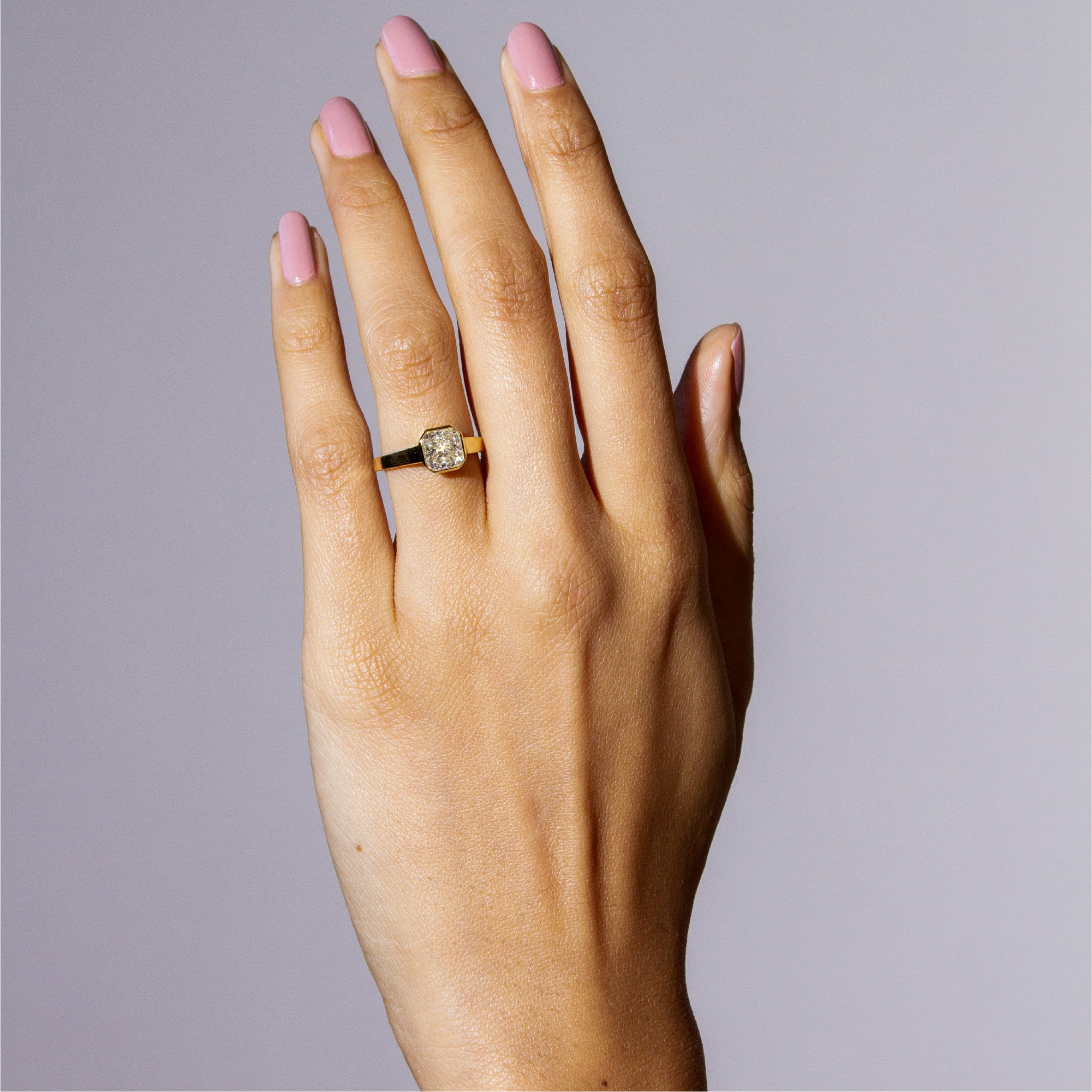 LIZ Bezel Ring - 11 Liz 2