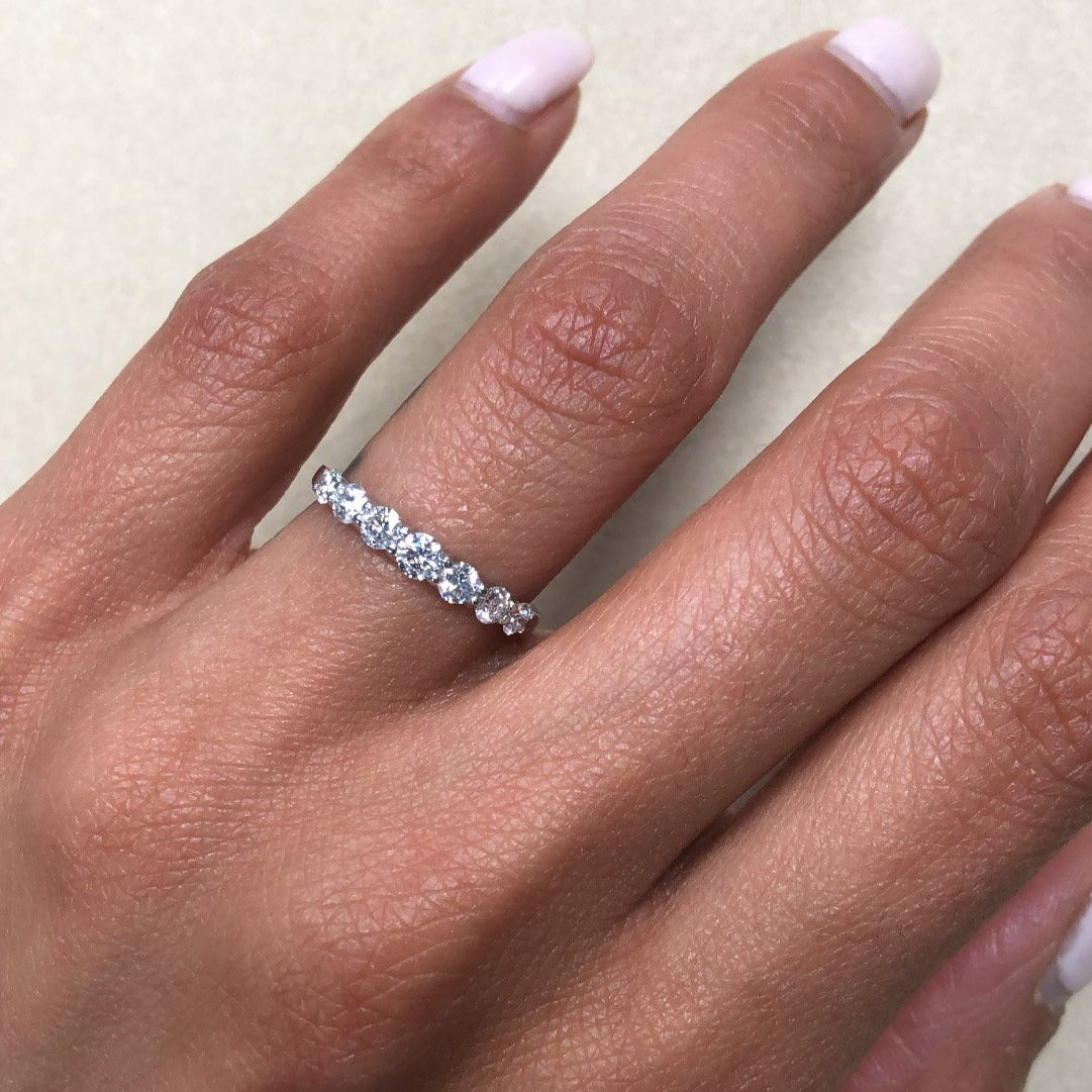 HARMONY Band - 2_8E06C574-DE90-4E48-B704-744AF48CD86A