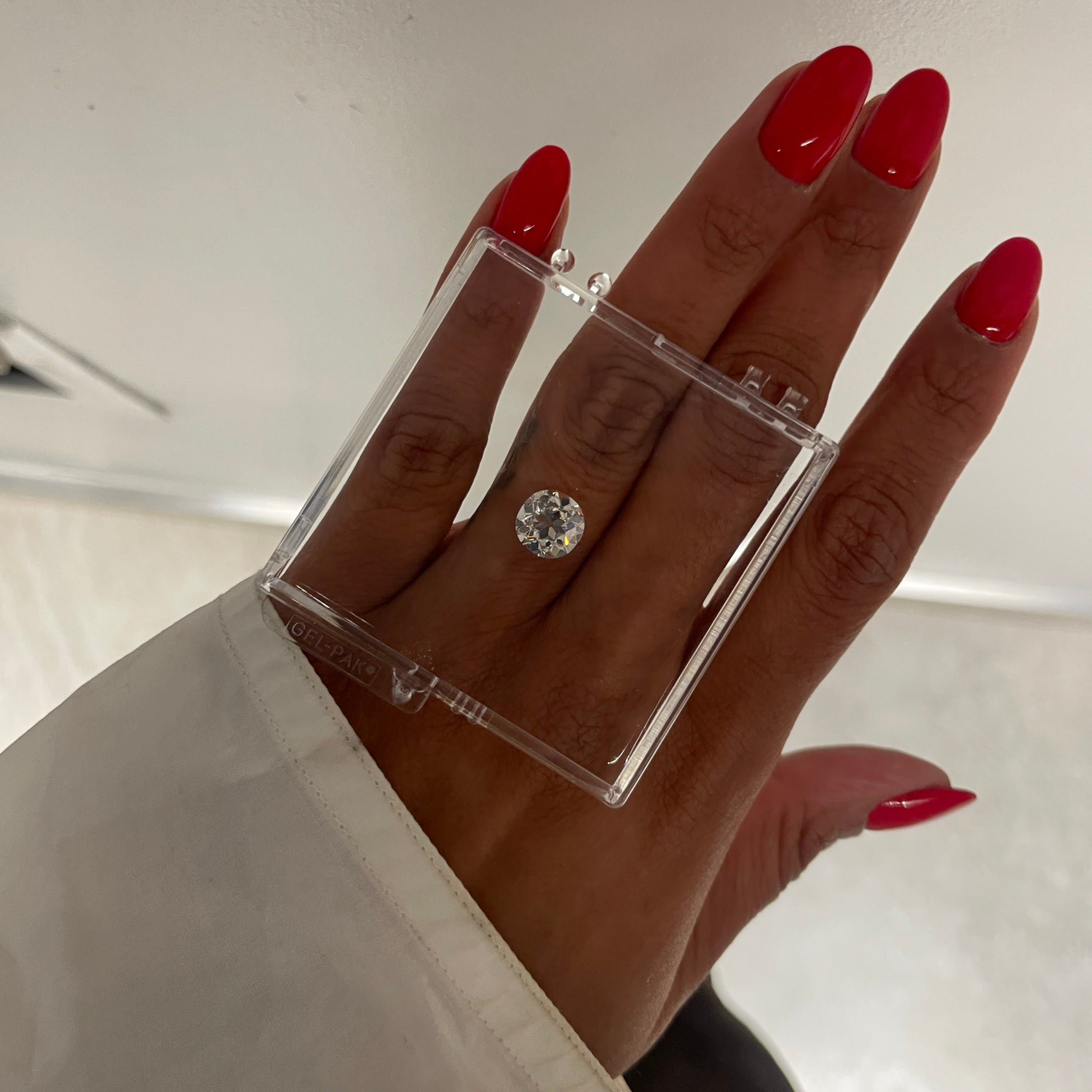 2.68 CRT L VS2 OLD EUROPEAN BRILLIANT CUT DIAMOND