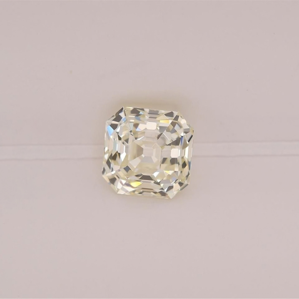 3.01 CRT OP VS1 SQUARE EMERALD CUT DIAMOND