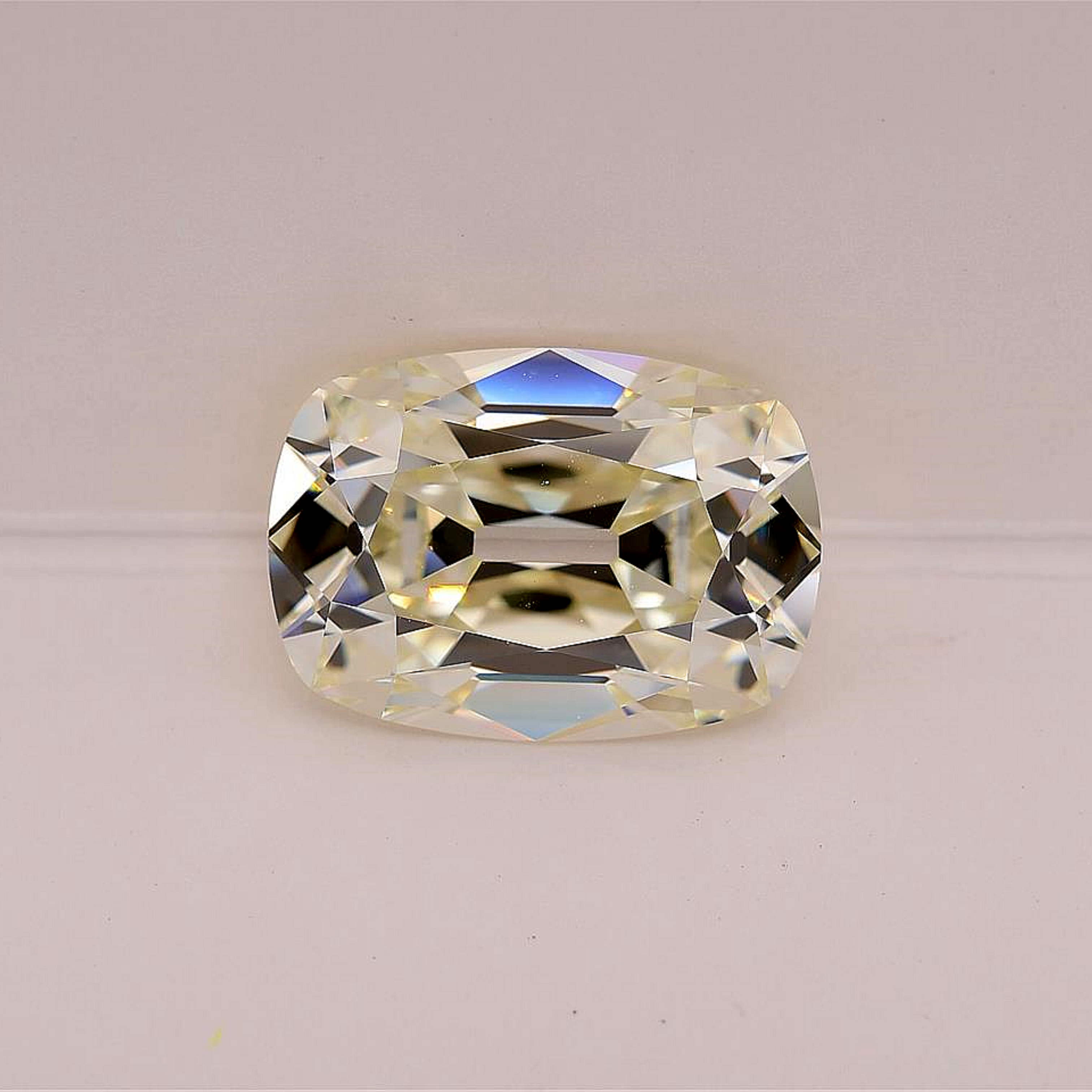 6.27 N VS2 OLD MINE BRILLIANT CUT DIAMOND