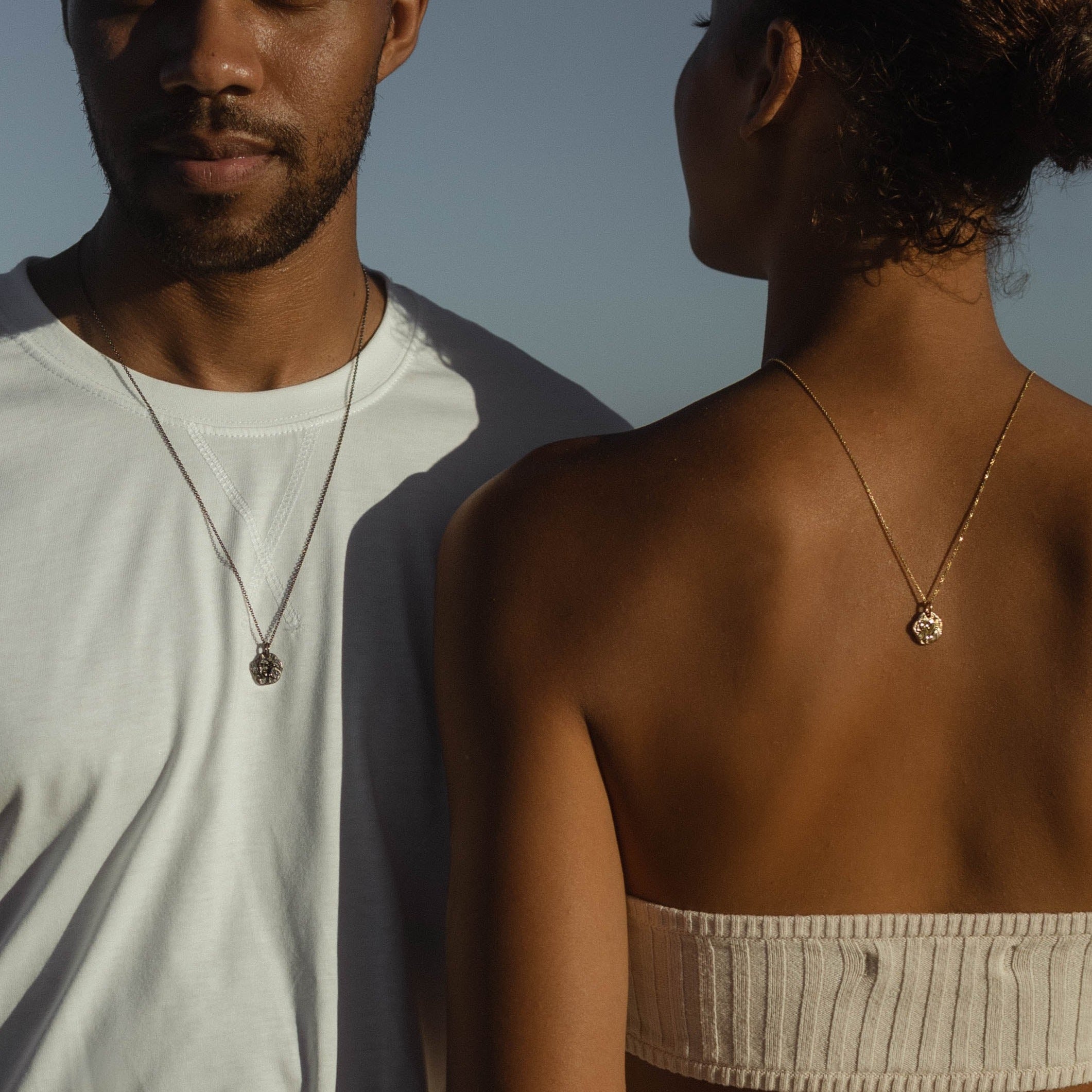 MINI 18KT BLACK GOLD ZODIAC MEDALLION