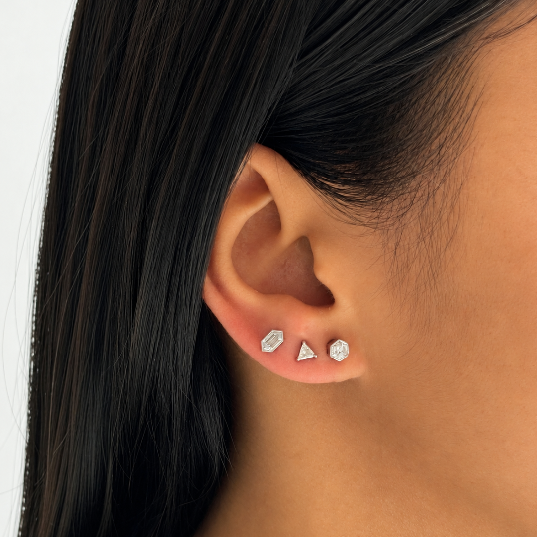 FARAH TRIANGLE DIAMOND STUDS