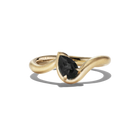 BB Thelma pinky ring Onyx, front view
