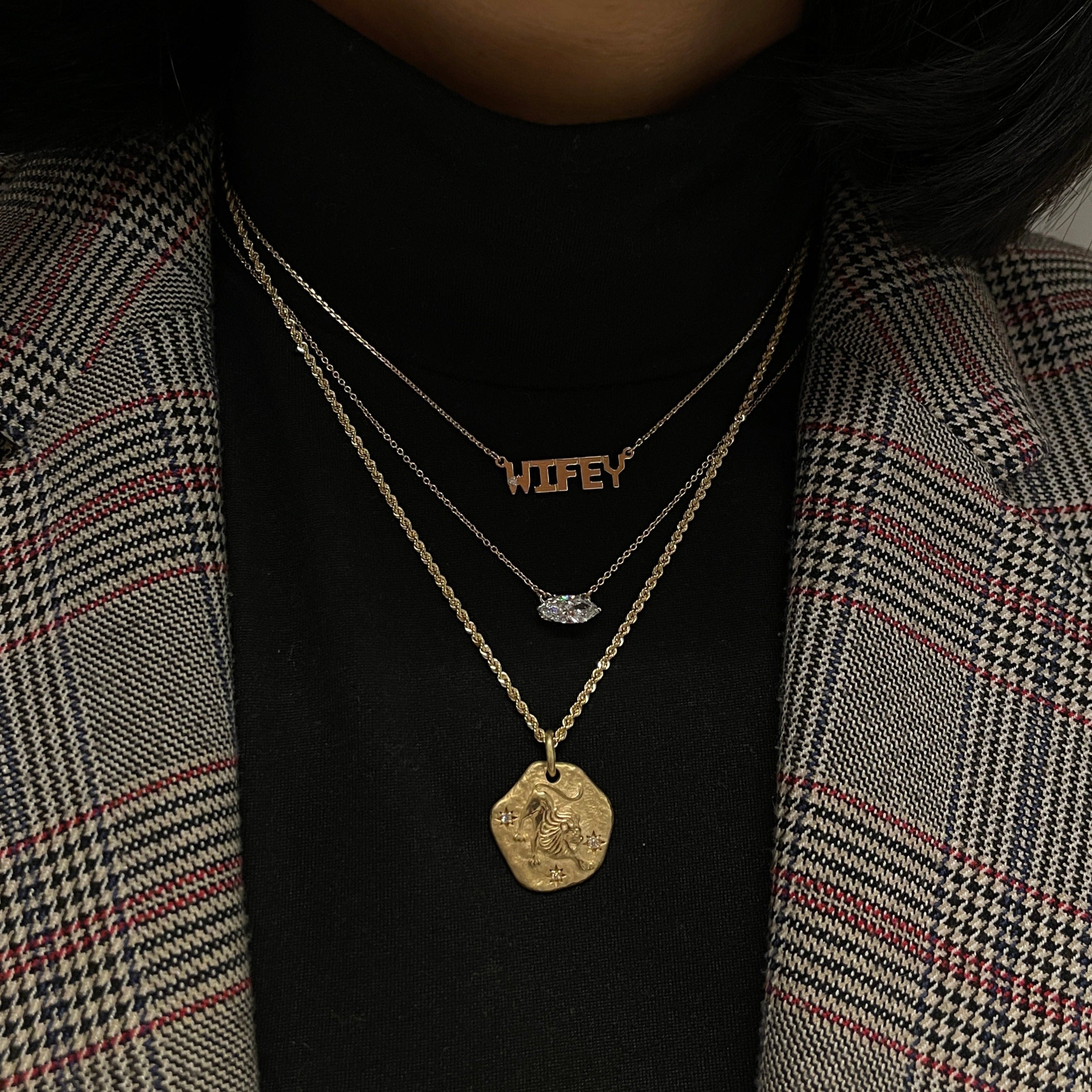 *NEW* ZODIAC AQUARIUS MEDALLION