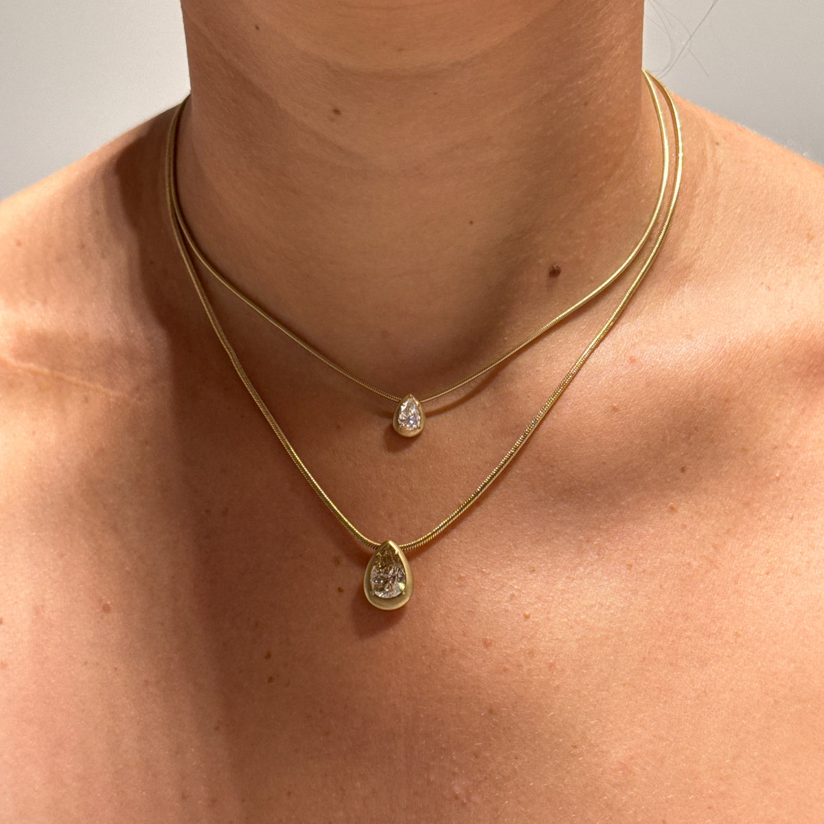 BB KYRAH WHITE DIAMOND PEAR PENDANT NECKLACE