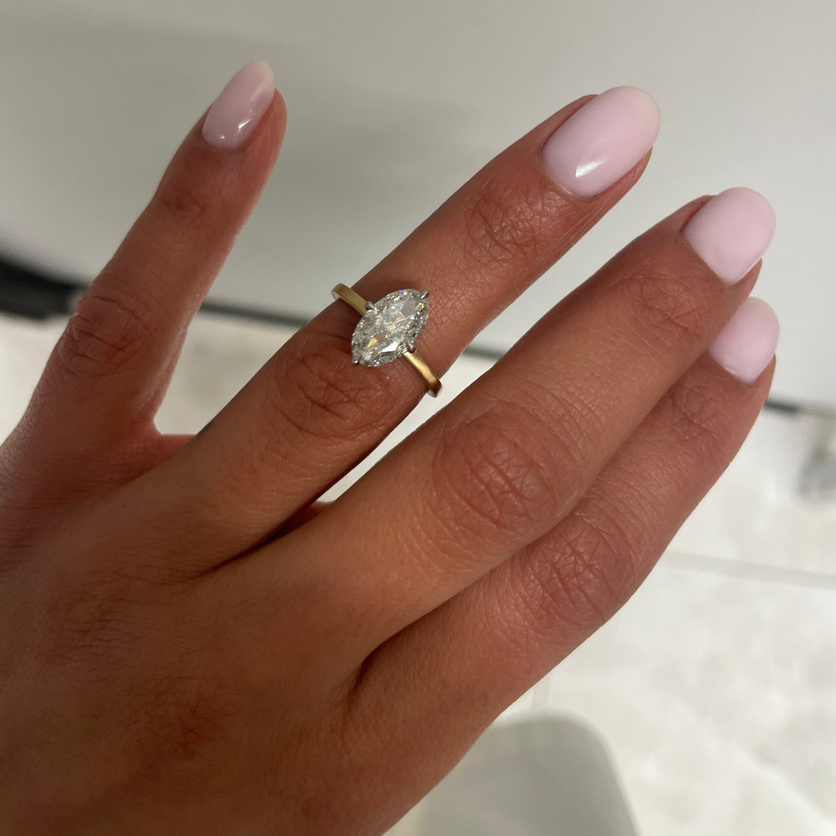BESPOKE MOVAL PAVÉ BASKET RING