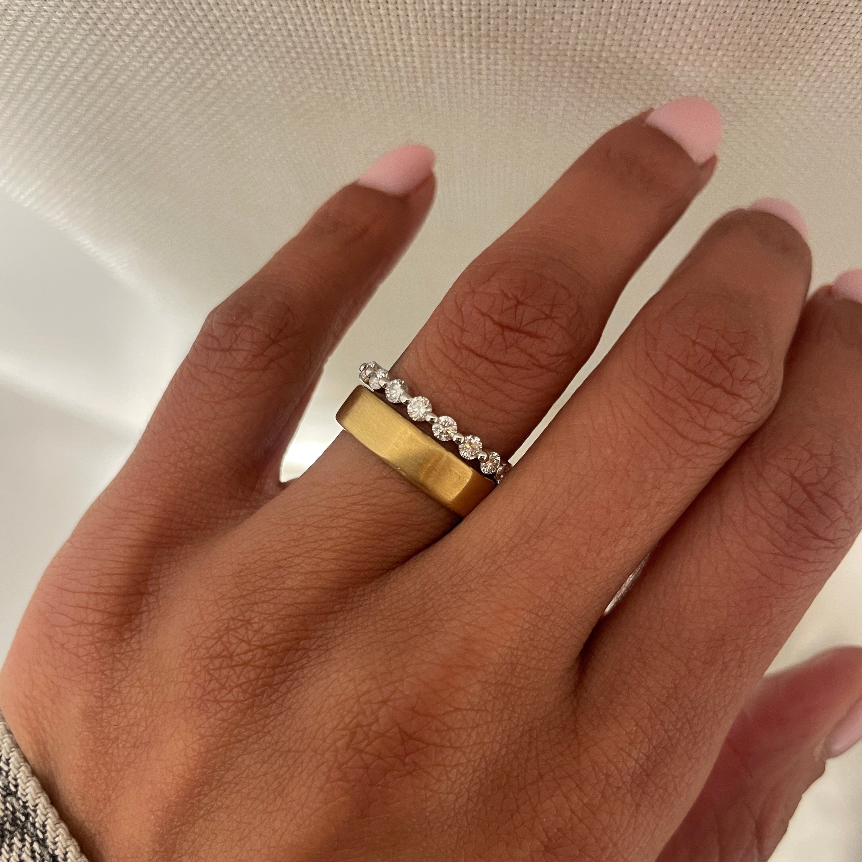 POMA ROUND BRILLIANT BAND