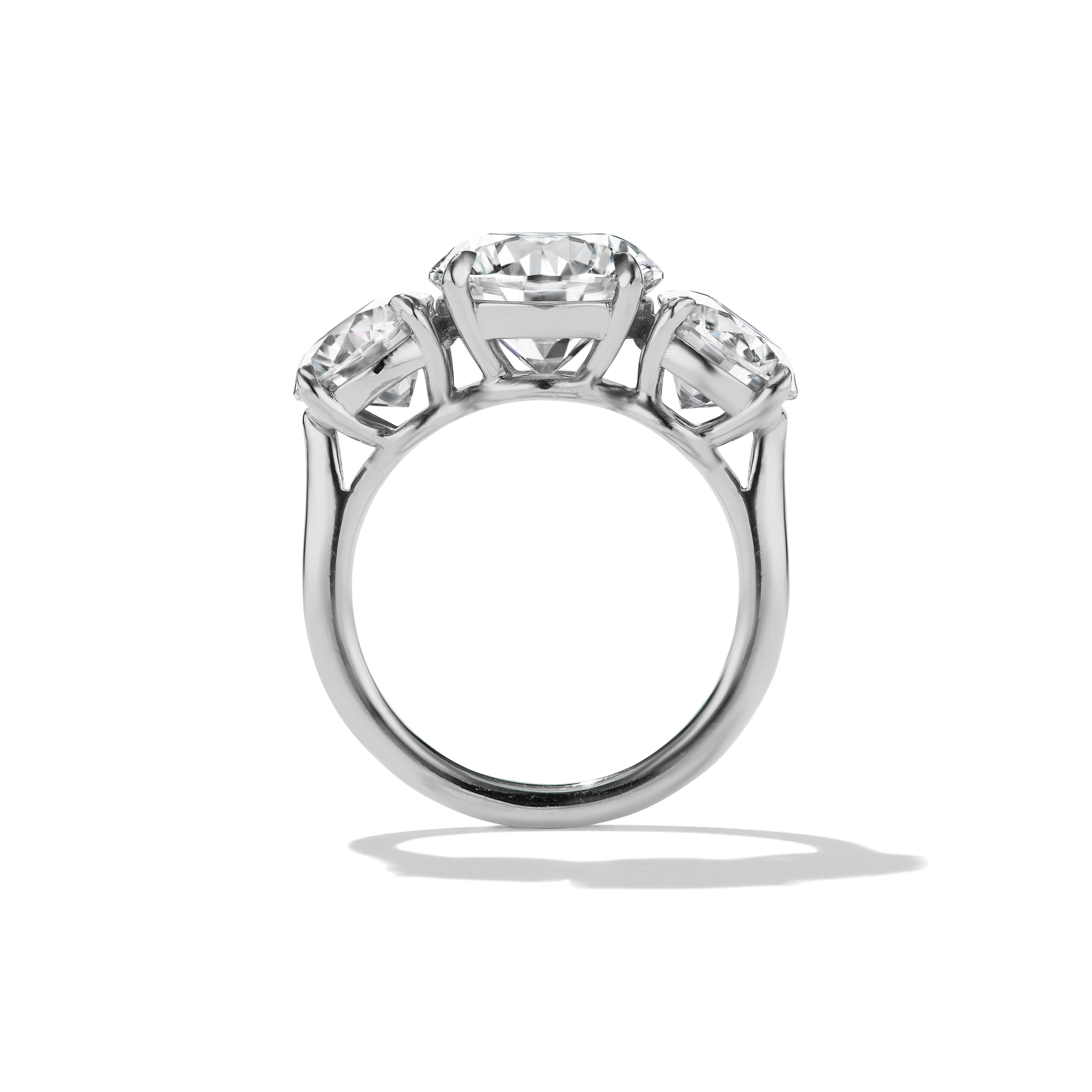 Round Brilliant Three Stone Ring, Side Profile 