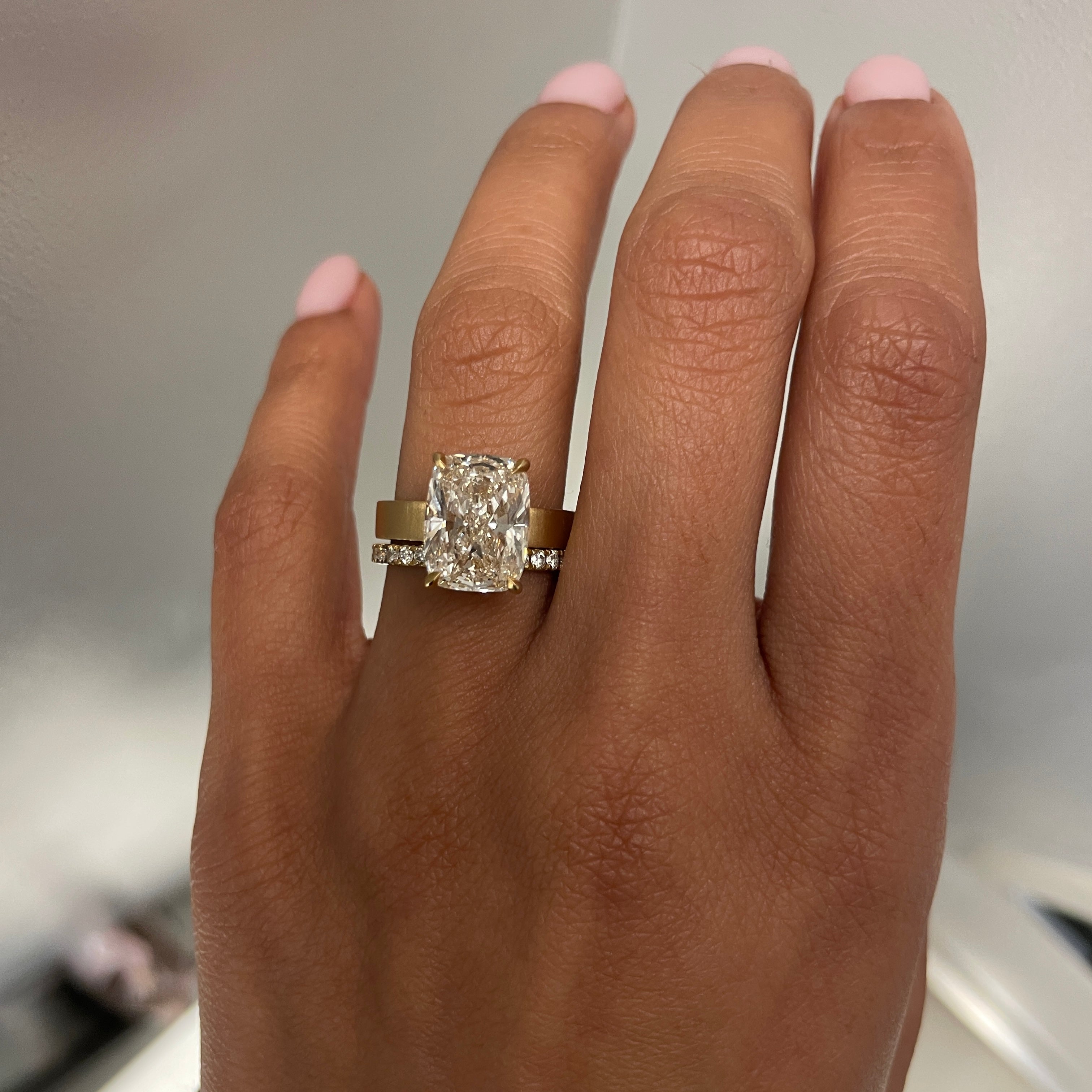 SELENE 5.05 with eternity wedding band, on hand 