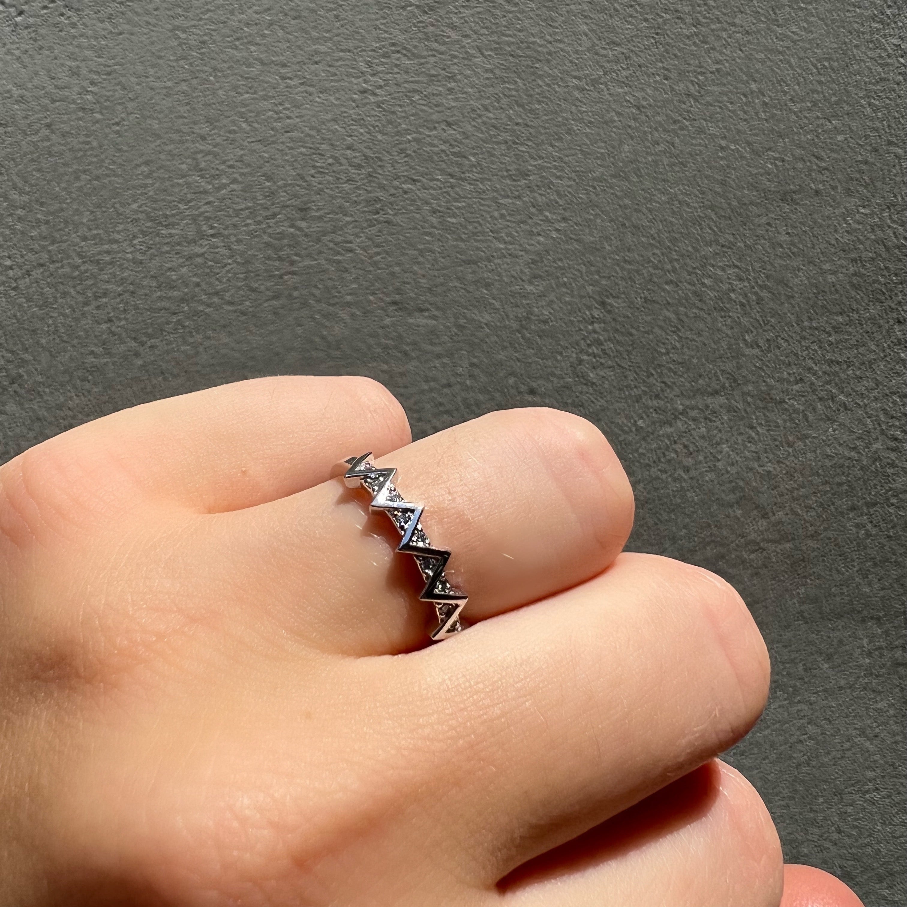 ZIG ZAG 14KT WHITE GOLD DIAMOND RING, on finger