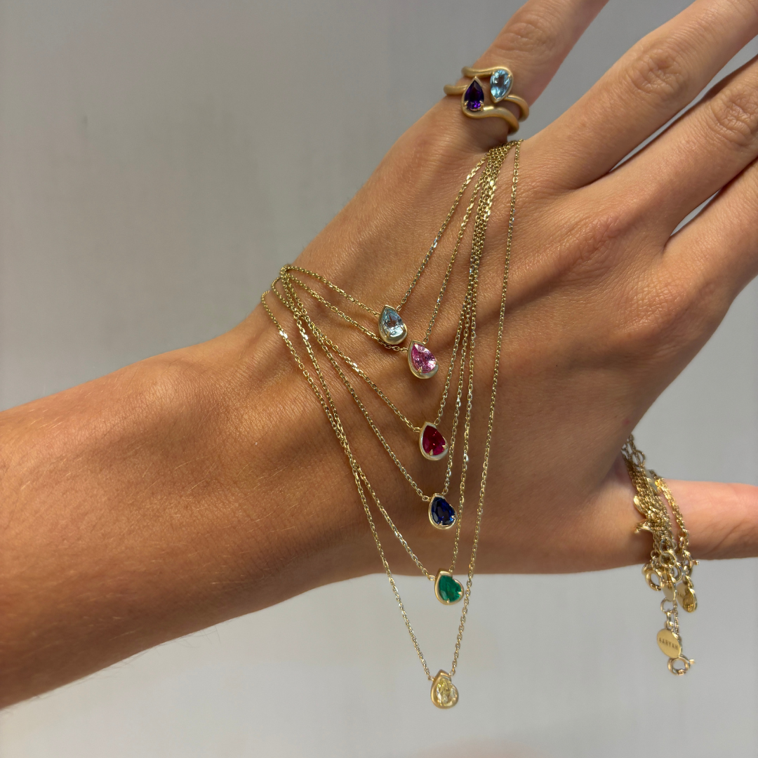 6 BB Thelma necklaces in 14k yellow gold