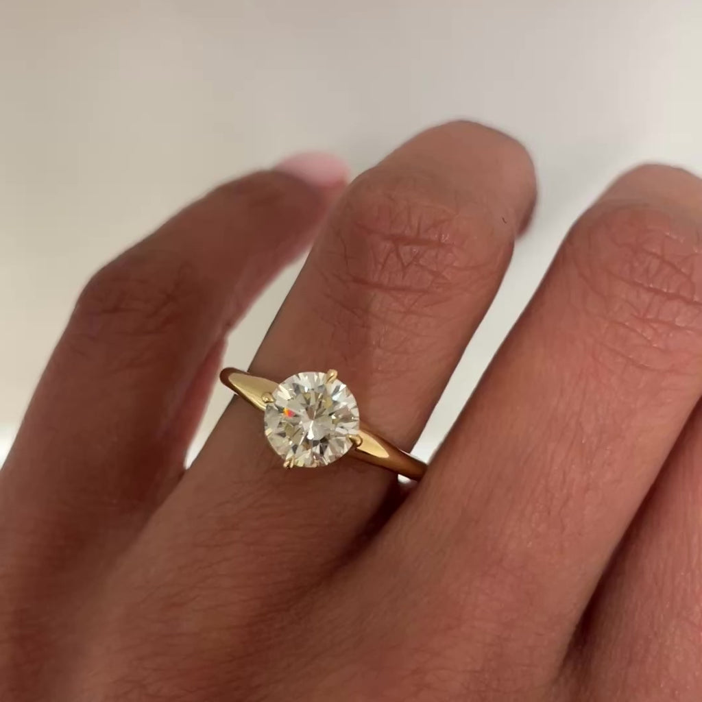 MAE 1.51 Round on hand, video