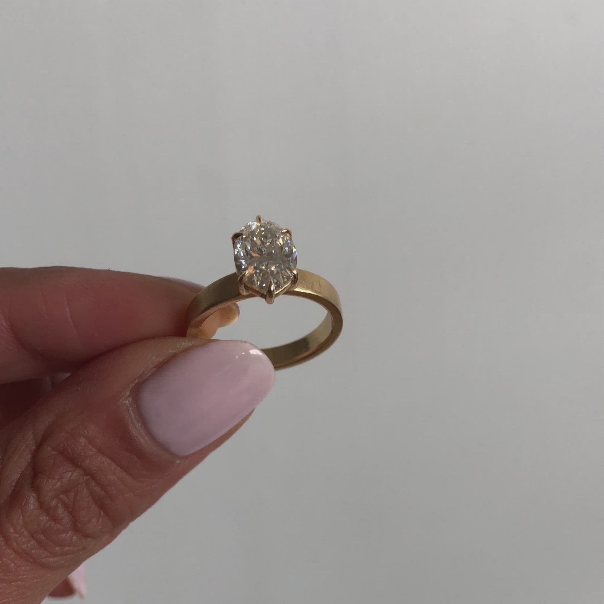 SELENE Ring - 4 Selene 4